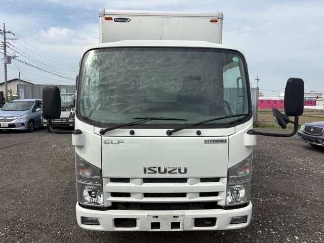 Isuzu Elf 3