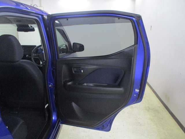 Mitsubishi eK X 9