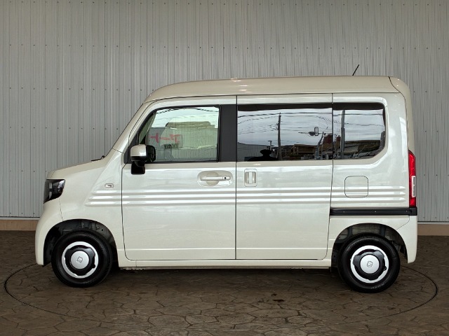 Honda N-VAN 12