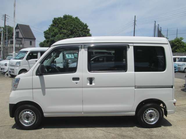 Daihatsu Hijet Cargo 8