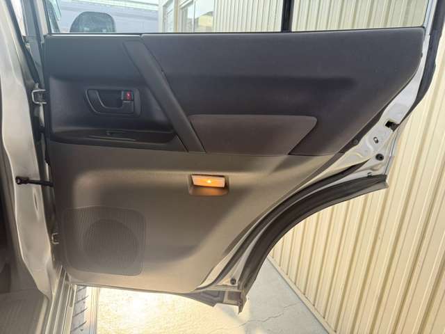 Mitsubishi Pajero 11