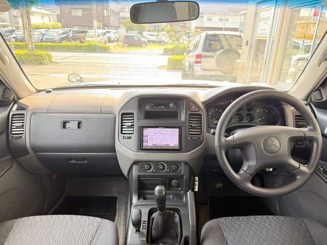 Mitsubishi Pajero 2