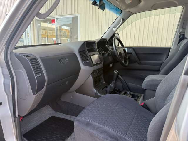 Mitsubishi Pajero 6