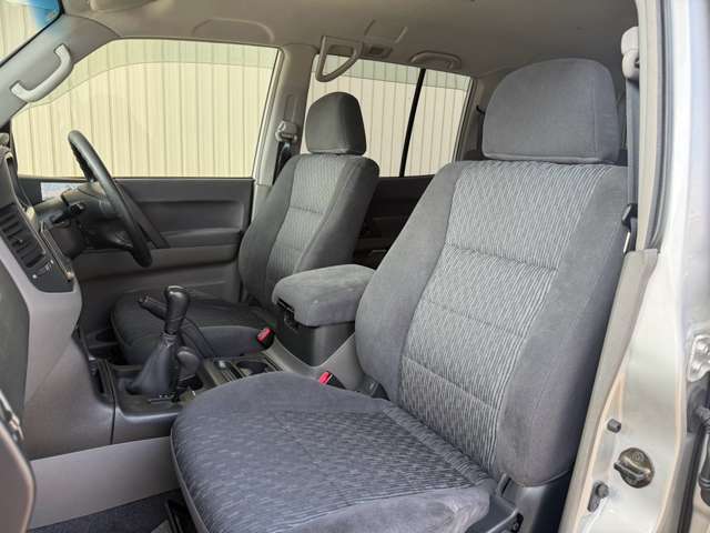 Mitsubishi Pajero 7