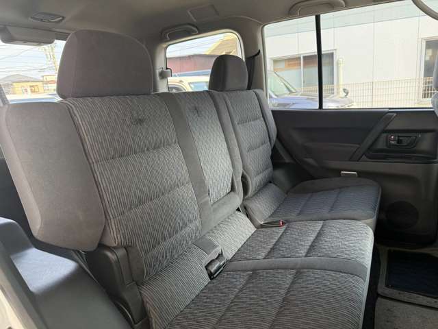 Mitsubishi Pajero 10