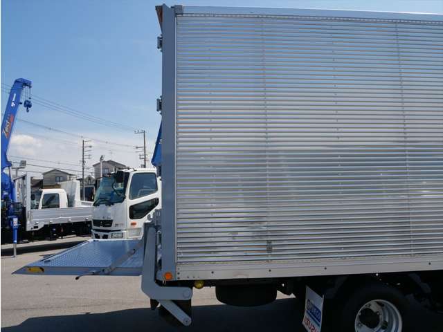 Isuzu Elf 12