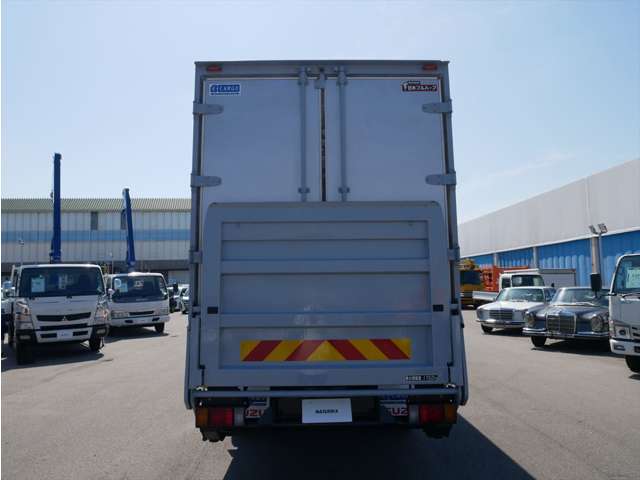 Isuzu Elf 5