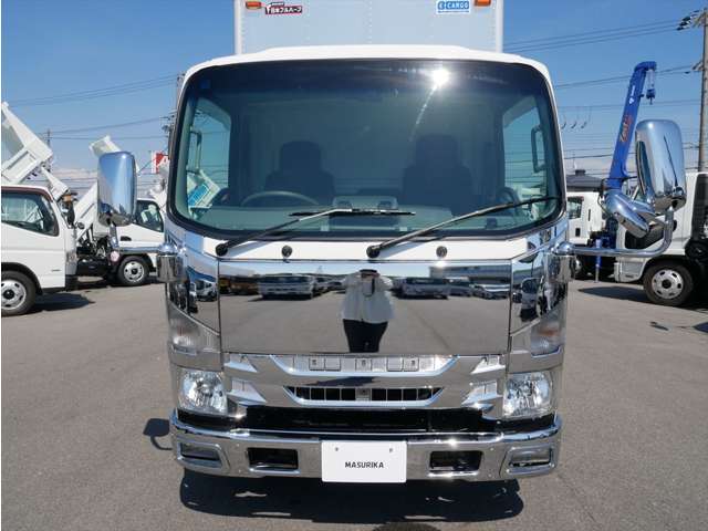 Isuzu Elf 9