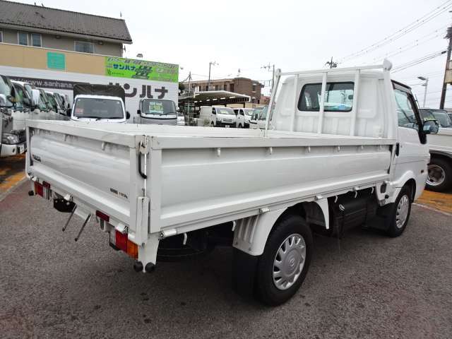 Mazda Bongo Truck 11