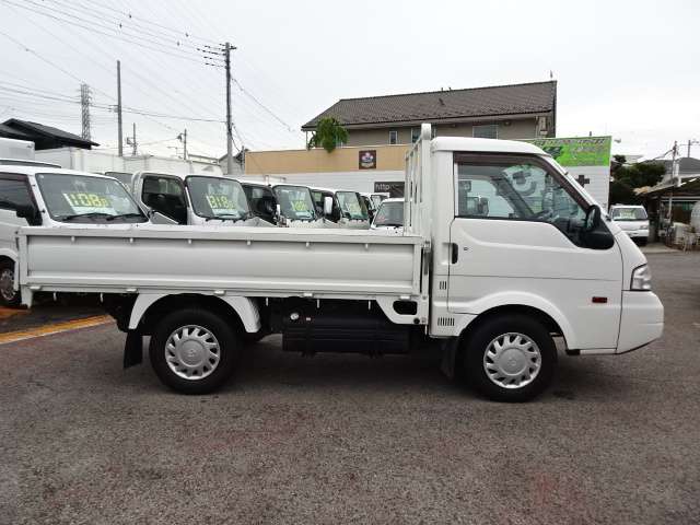 Mazda Bongo Truck 10