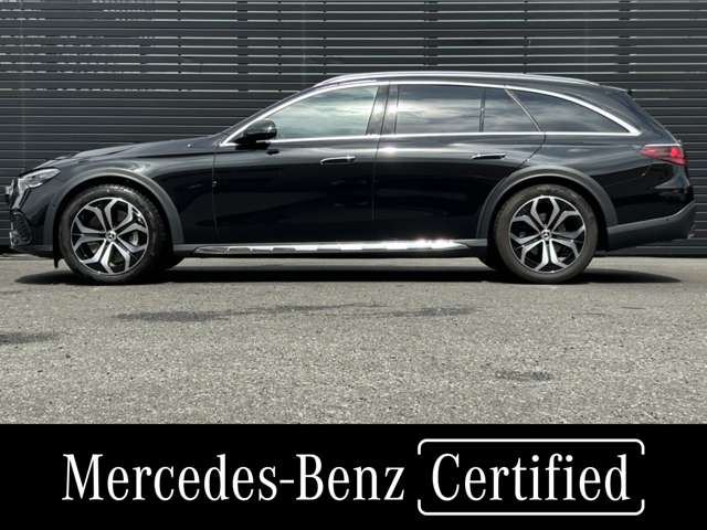 Mercedes-Benz E-Class All-Terrain 3