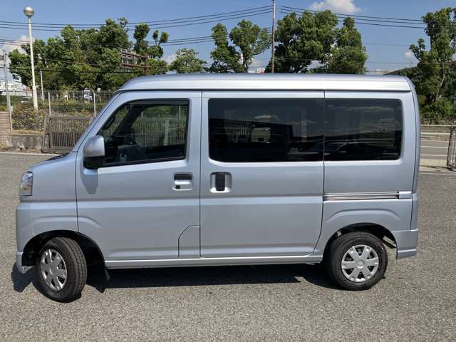 Daihatsu Hijet Cargo 11