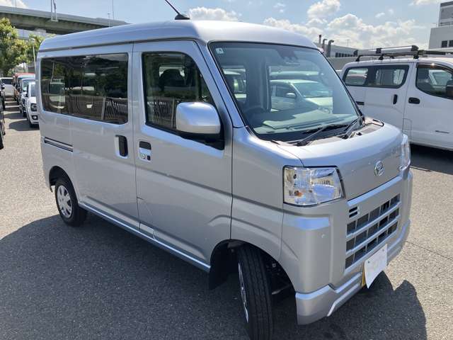 Daihatsu Hijet Cargo 6