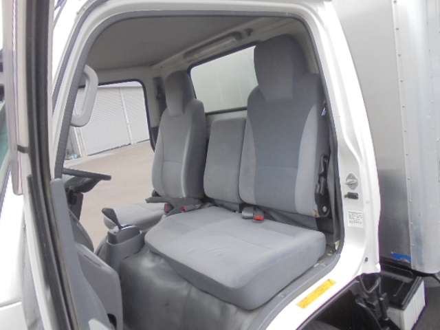 Isuzu Elf 5