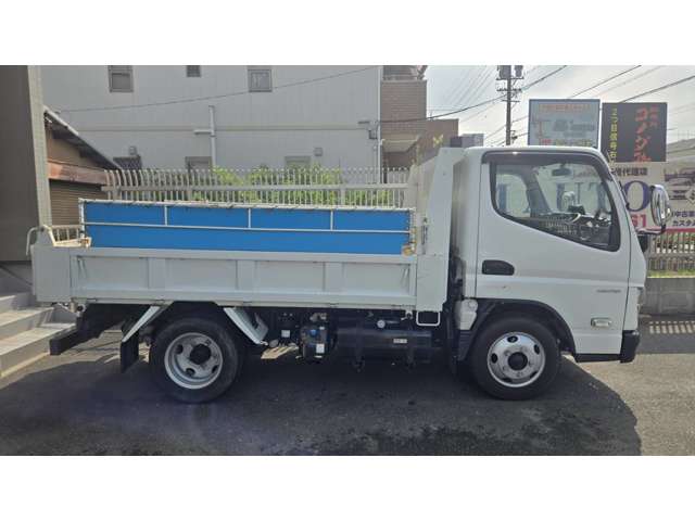 Mitsubishi Fuso Canter 2