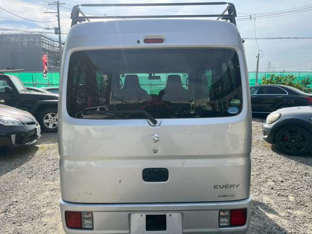 Suzuki Every 12