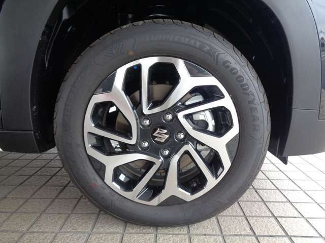 Suzuki Fronx 11