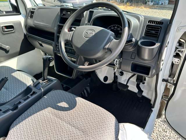 Mazda Scrum Truck 3