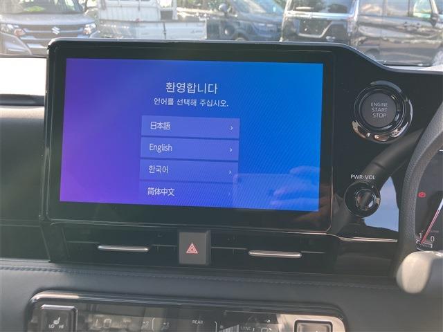Toyota Voxy 3