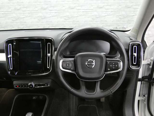 Volvo XC40 10