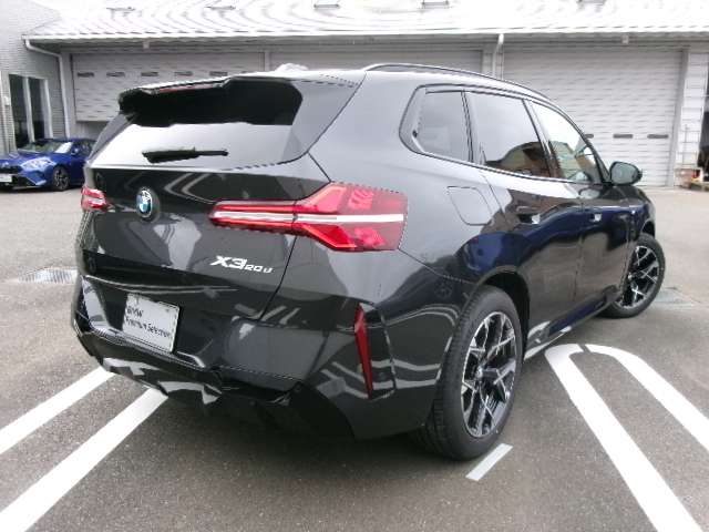 BMW X3 7