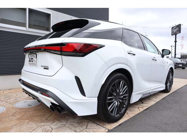 Lexus RX 7