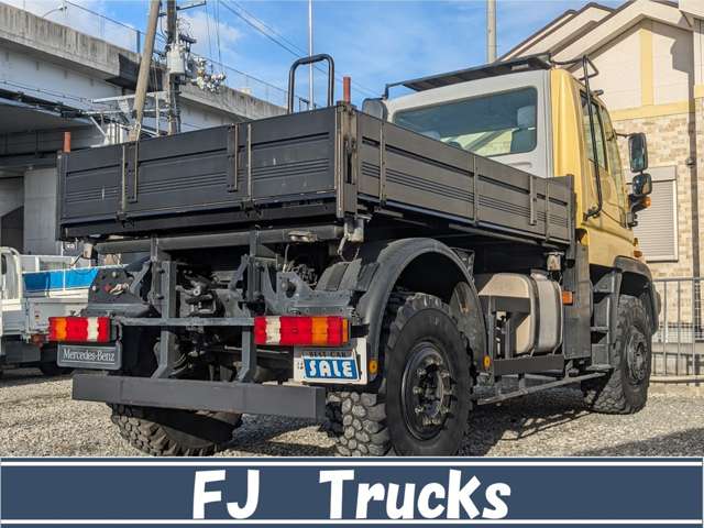 Mercedes-Benz Unimog 11