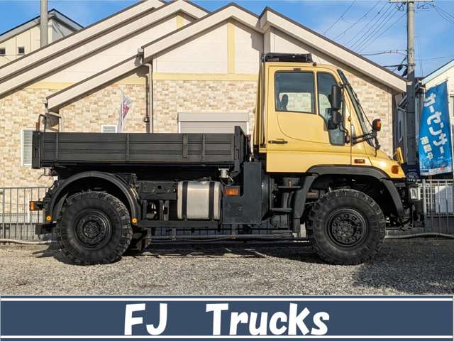 Mercedes-Benz Unimog 9