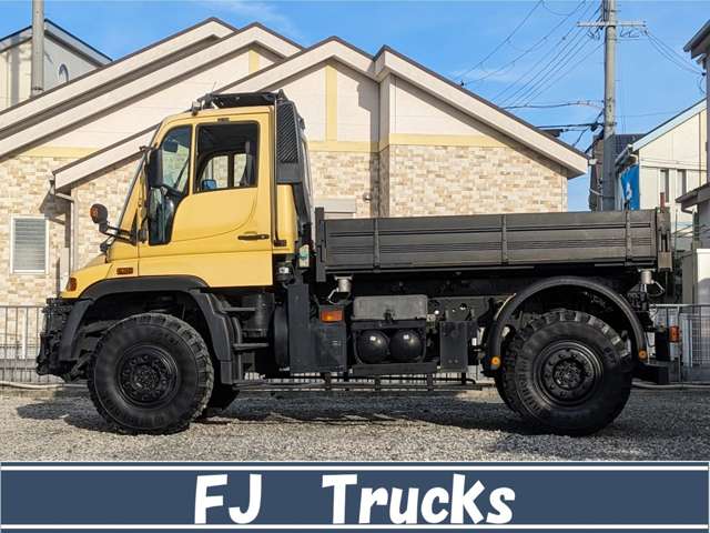 Mercedes-Benz Unimog 10