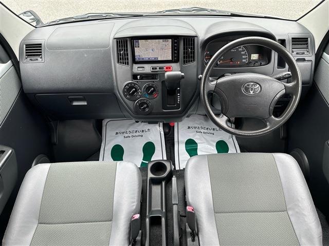 Toyota Light Ace Van 2
