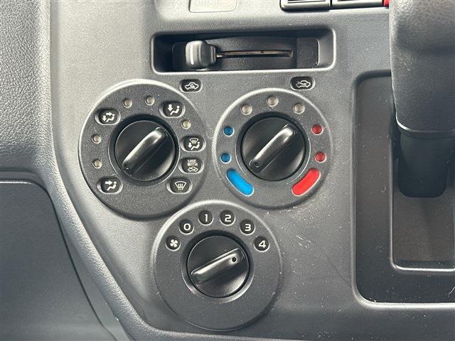 Toyota Light Ace Van 8