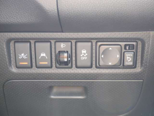 Nissan AD 11