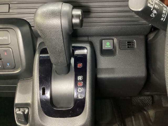 Honda N-VAN 9