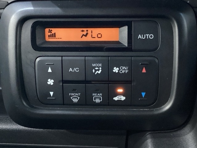 Honda N-VAN 10