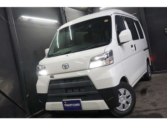 Toyota Pixis Van 12