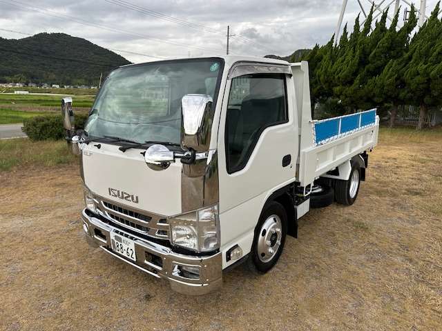 Isuzu Elf 4