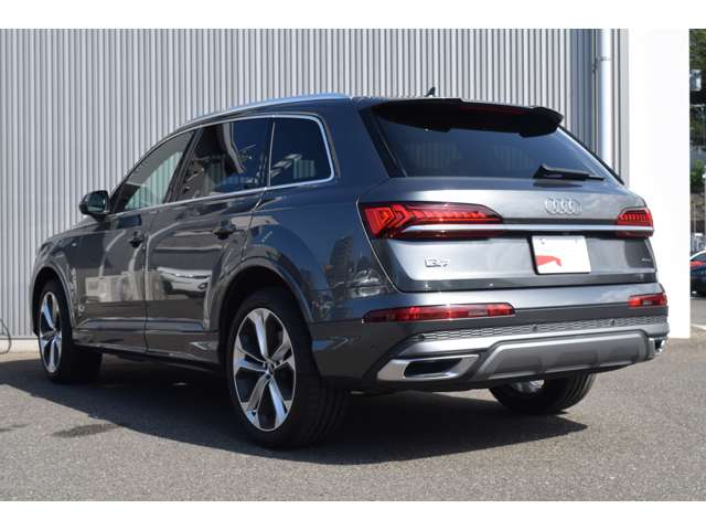 Audi Q7 8