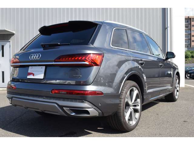 Audi Q7 10