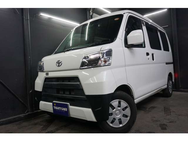 Toyota Pixis Van 12