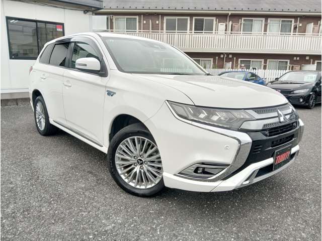 Mitsubishi Outlander PHEV 7