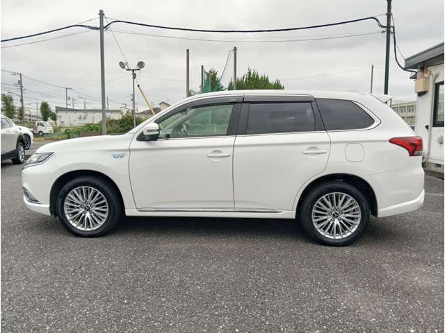 Mitsubishi Outlander PHEV 9