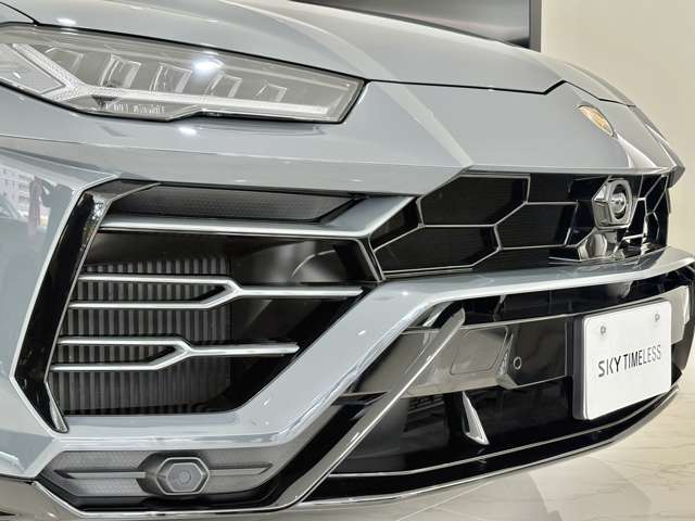 Lamborghini ウルス 6