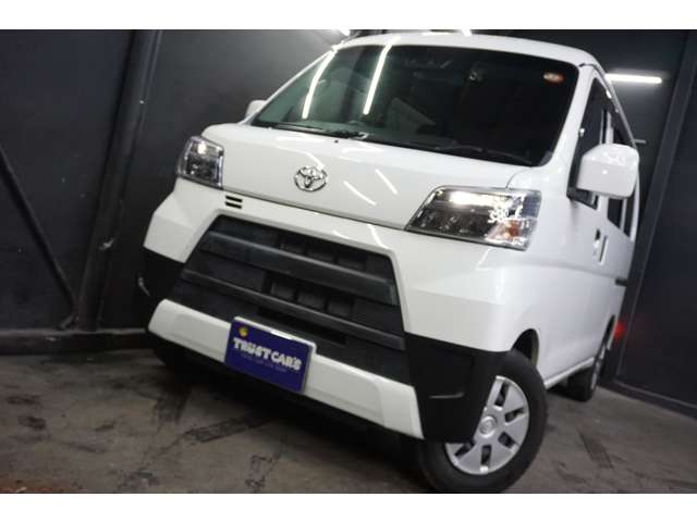 Toyota Pixis Van 12