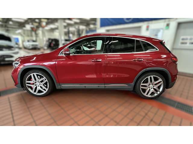 Mercedes-Benz GLA-Class 9