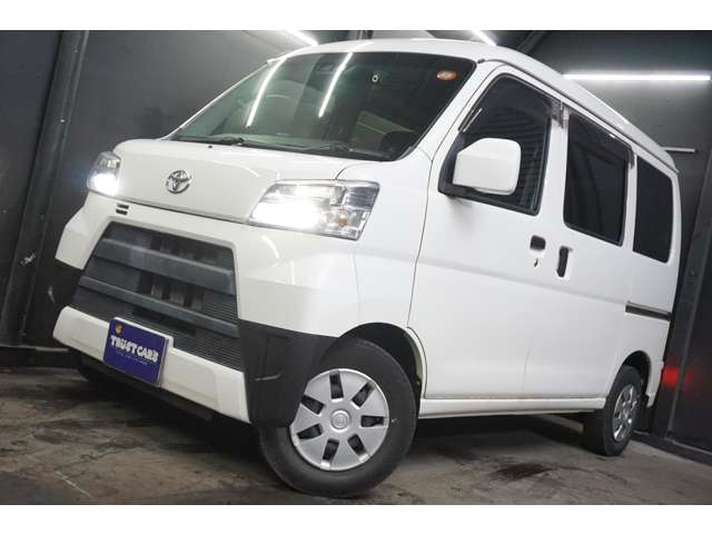 Toyota Pixis Van 12