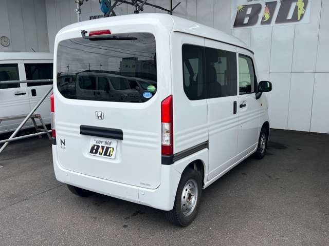Honda N-VAN 8