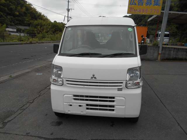 Mitsubishi Minicab Van 2