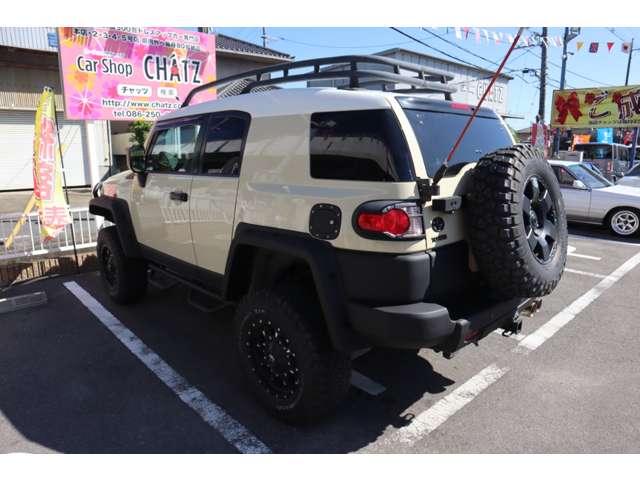 Toyota FJ Cruiser 7