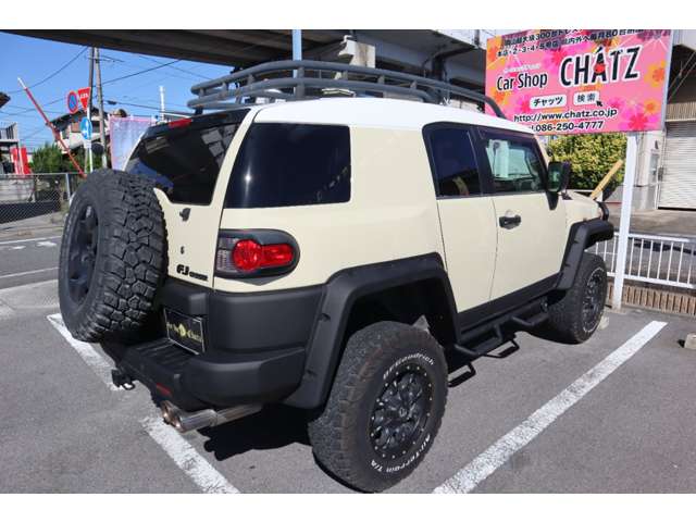 Toyota FJ Cruiser 8