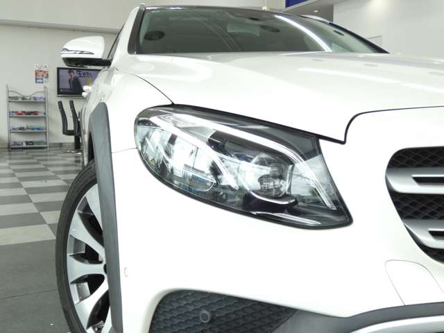 Mercedes-Benz E-Class All-Terrain 5